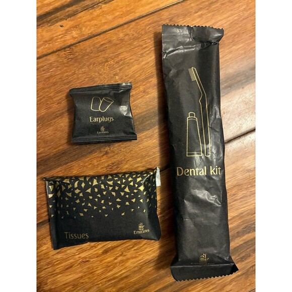 NEW Emirates Business Class Men’s amenity Toiletry kit Bvlgari Cologne - Picture 8 of 9